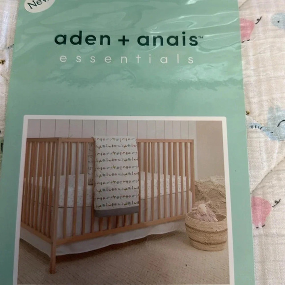 Aden +  Anais - NWT - quilts, sheet, and skirt. 3 piece set - Picture 6 of 9